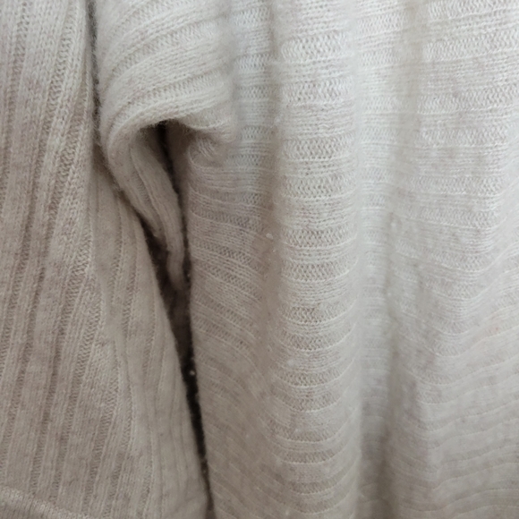 Large Kinross Cashmere Dove Gray Cardigan - Picture 7 of 7